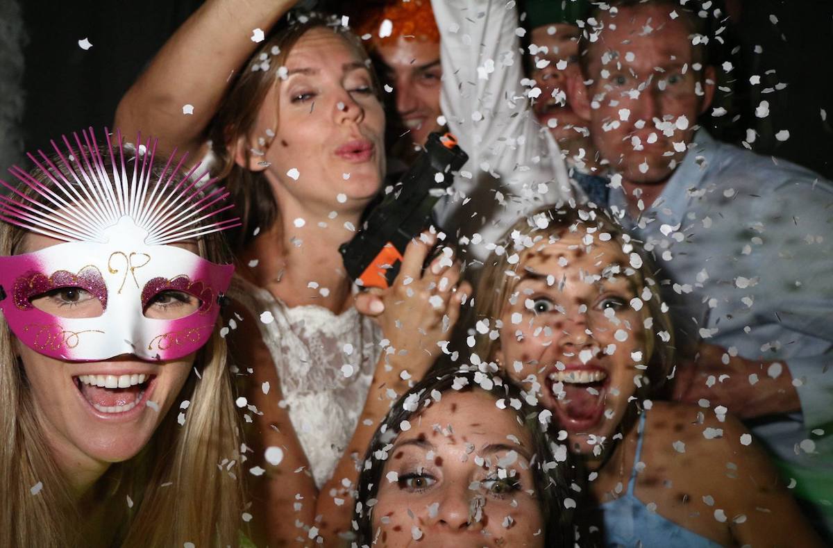 Videomatón 360 en Tarragona para bodas, cumpleaños y eventos de empresa